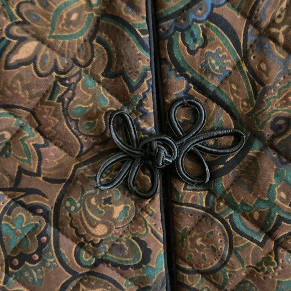 Quilted jacket with frog closures in boho paisley print - Picture 10 of 10